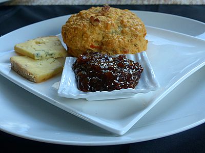 Walnut and roquefort scones